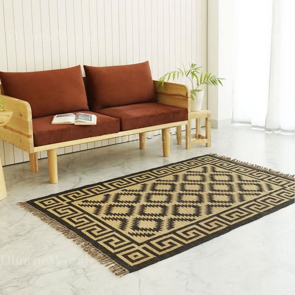 Black and natural navajo boho rug Black and natural navajo boho rug