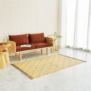 Boho tan diamond pattern rug